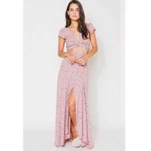 BNWT FLYNN SKYE SET in sweet treat, Medium